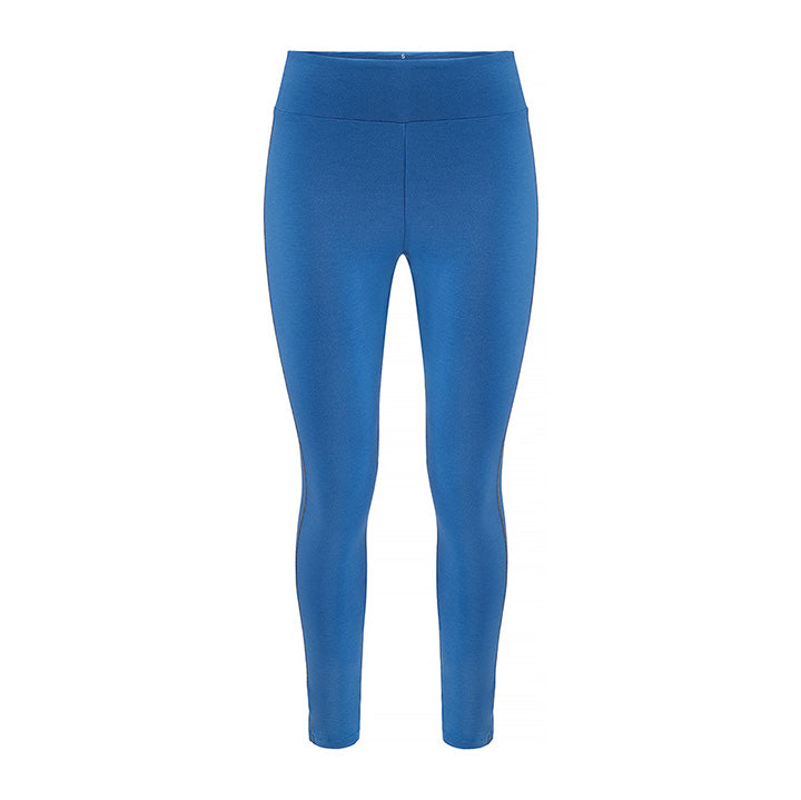 http://wenorwegians.us/cdn/shop/products/We-Norwegians-Merino-Wool-Leggings-Woman-Sno-1660-Blue-1_90fef7eb-39c1-4a1b-aac2-b3223c42da6f.jpg?v=1663090220&width=2048