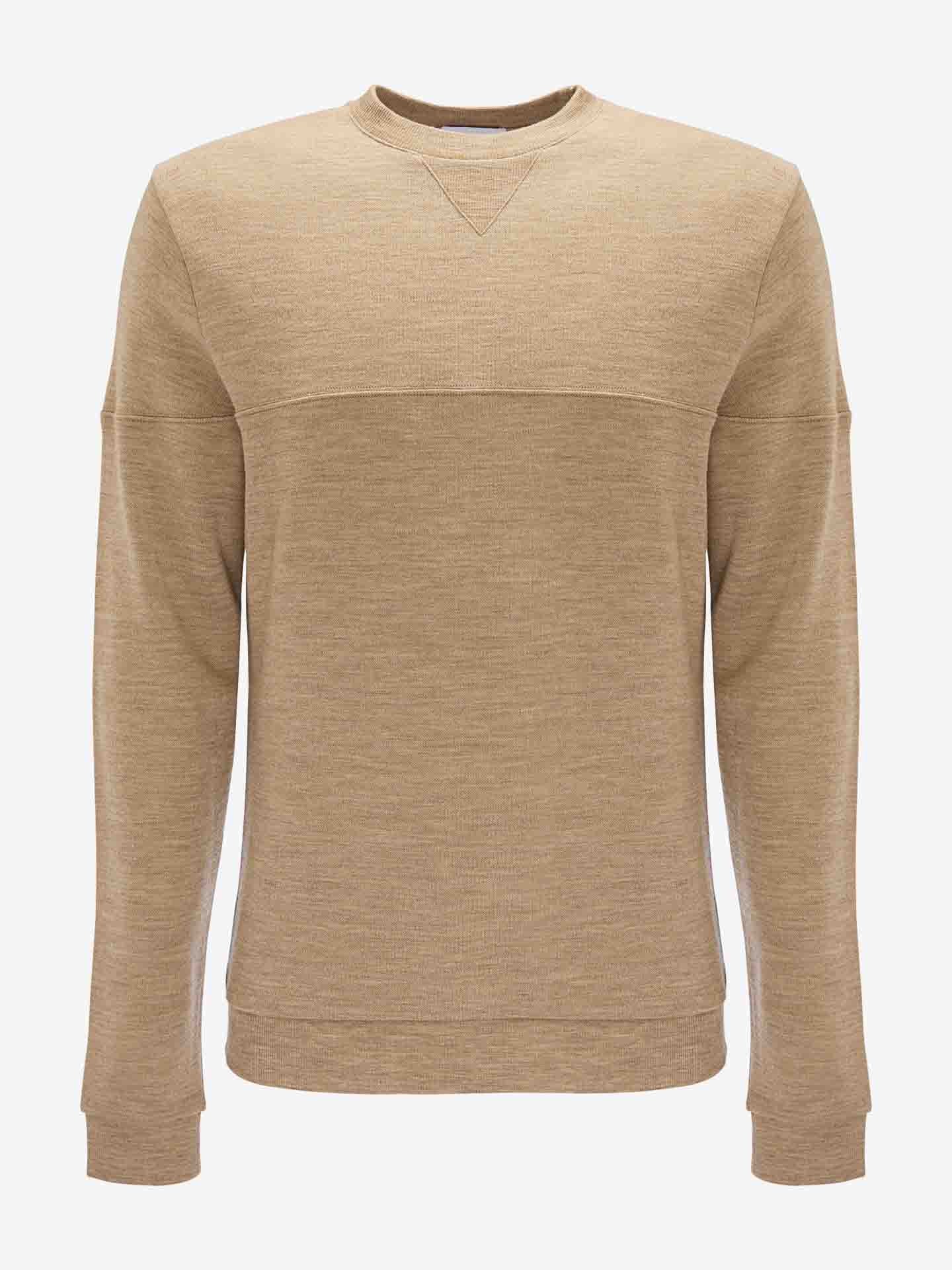 The Tind Crewneck Men Camel by We Norwegians is a plain, long-sleeve beige sportswear sweatshirt with a crew neckline. Featuring a subtle horizontal seam across the chest and ribbed cuffs and hem for a snug fit, it's made from soft, slightly textured fabric. Perfect for pairing with Tind Joggers.