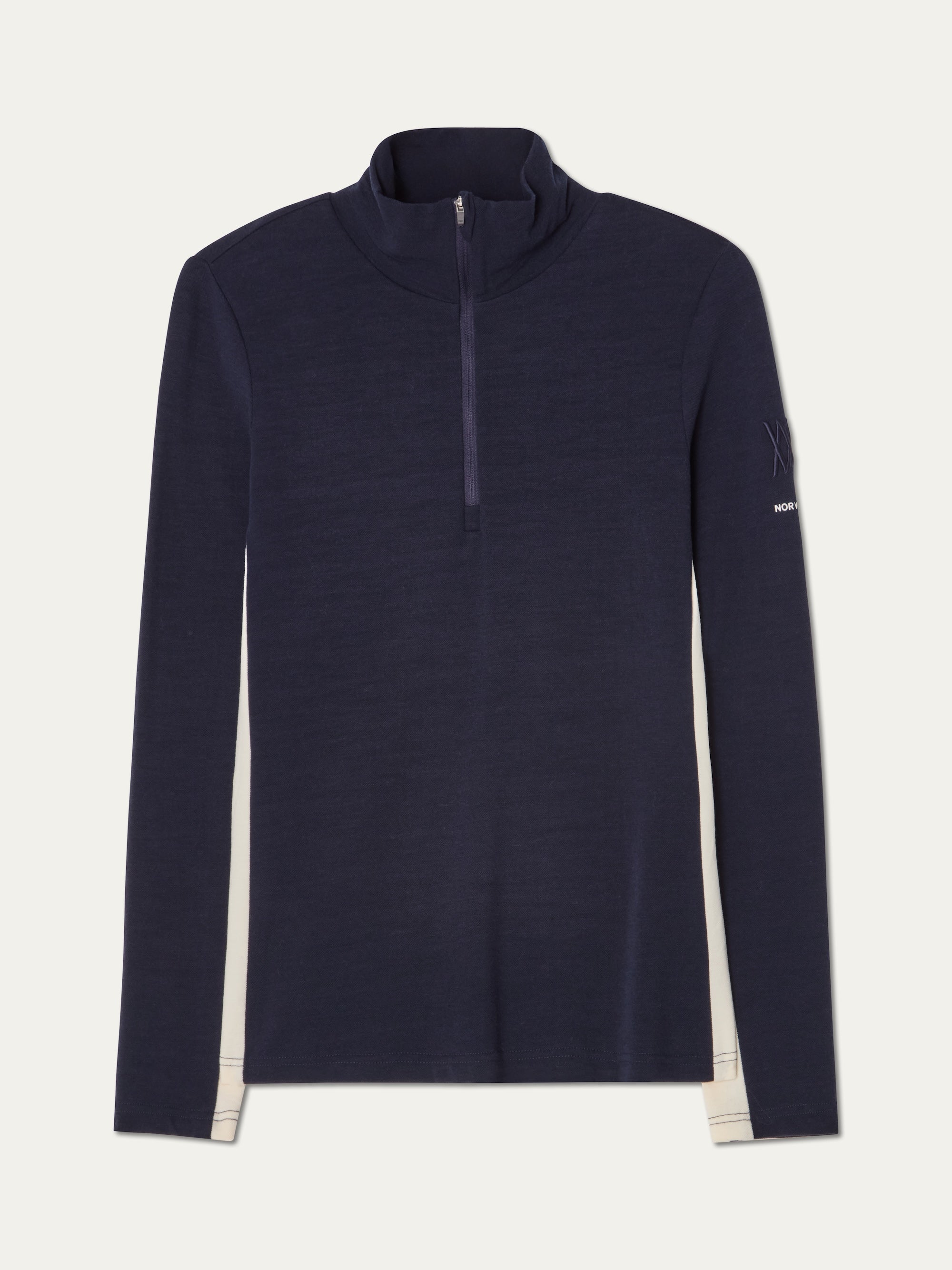We Norwegians | FW25 | Womens Voss 1/4-Zip_Navy blue | A light knit top with stand collar, 1/4th zipper opening and long sleeves on an off-white background